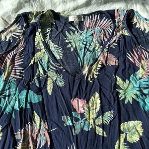 Umgee flower top with open shoulders